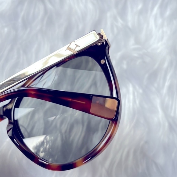 Furla Brown Tortoise Shiny Frame Gold Tone Accent Havana Smoke Lens Sunglasses main image 4